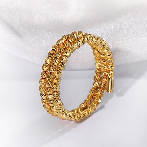 주리에떼 24K 레이어드 링 착용샷